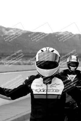 media/Mar-28-2022-Superbike Trackdays (Mon) [[b8603d0f67]]/Around the Pits/